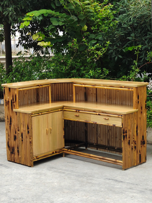 De binnen Openluchtdeur van Tiki Bars With Cabinet And van het Partijstrand