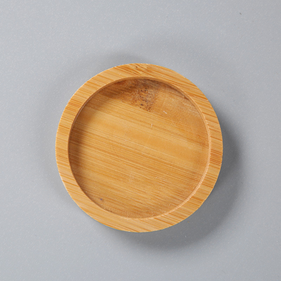 De natuurlijke Houten Lege Bamboeonderleggers voor glazen voor Mok vormen de Antimat van de Kraslijst tot een kom