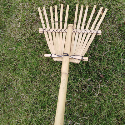 Fabriek Hot Sale Tuin Bamboe Rake Farm Tool Bamboe Frame Leaf Collector Tuin Leaf Rakes