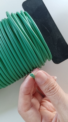 Multifunktioneel groen gecoat draaiband om planten te ondersteunen