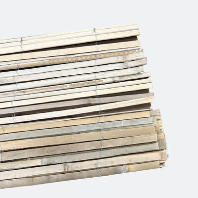 Breng de natuur naar je voordeur. Ontdek de schoonheid en duurzaamheid van bamboe latten schuttingen.