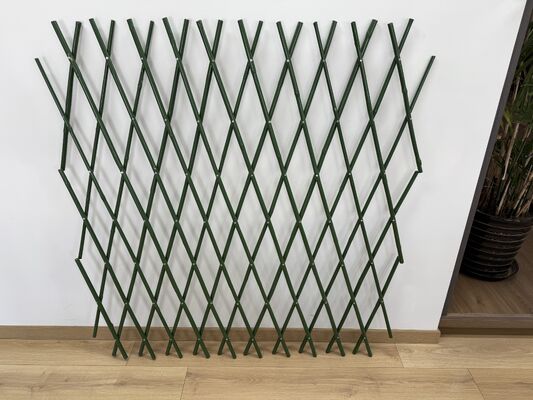 Verbeter de privacy van uw tuin met natuurlijk plastic gecoate uitvouwbare bamboe paalhekrollen